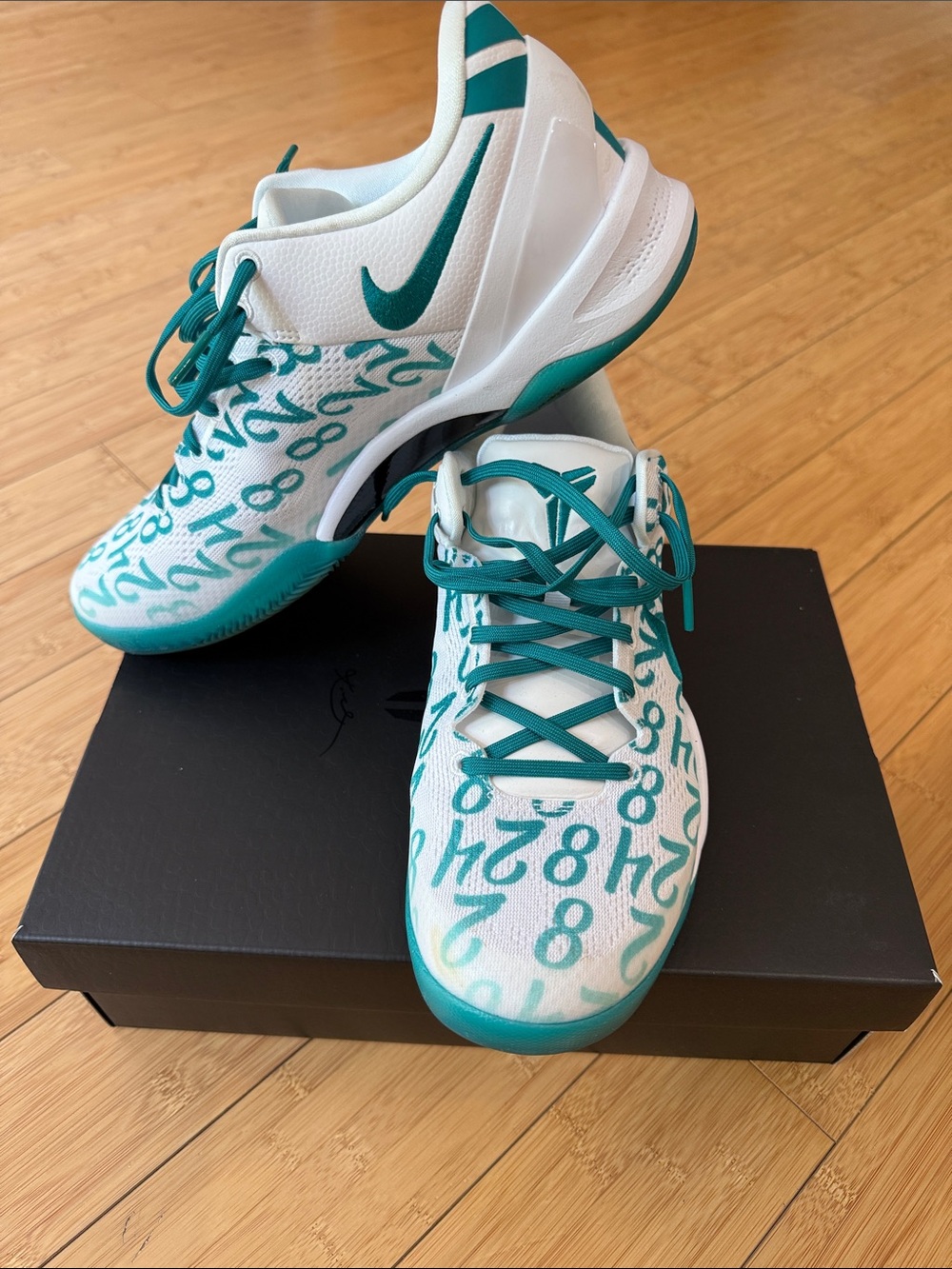 Nike Kobe 8 VIII Protro Men's Size 11.5 Radiant Emerald Green FQ3549-101